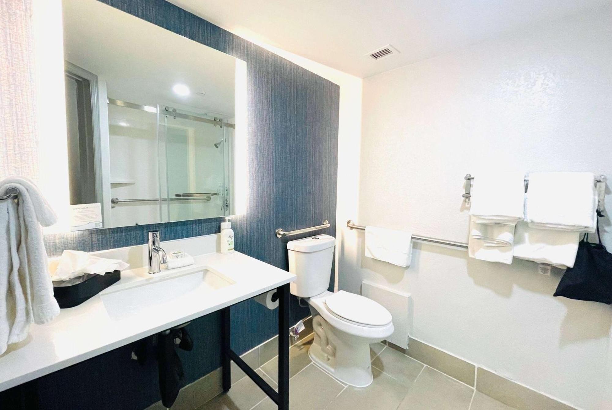La Quinta By Wyndham Birmingham Homewood Exterior photo