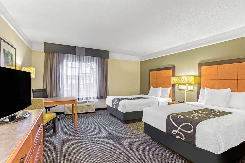 La Quinta By Wyndham Birmingham Homewood Room photo